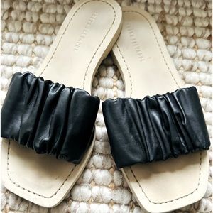 Freda Salvador “Lyra” Leather Pleated Slides Size 8